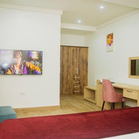 Quest Boutique Hotel Gwarinpa Экстерьер фото