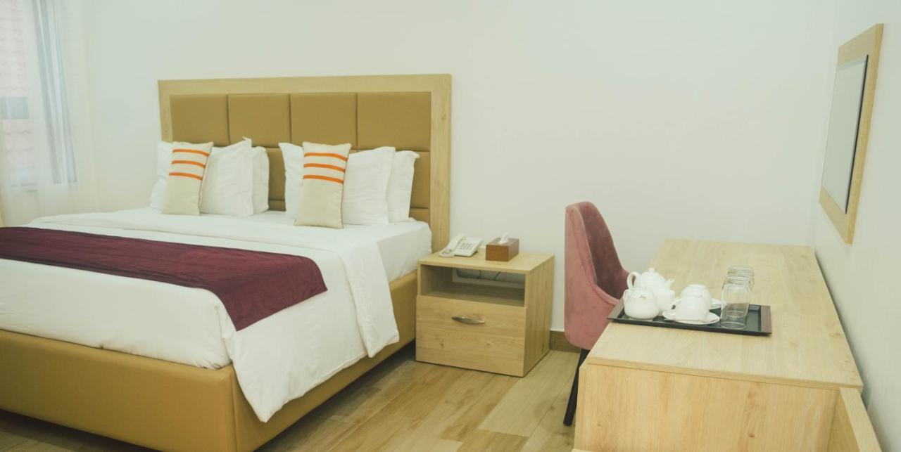 Quest Boutique Hotel Gwarinpa Экстерьер фото