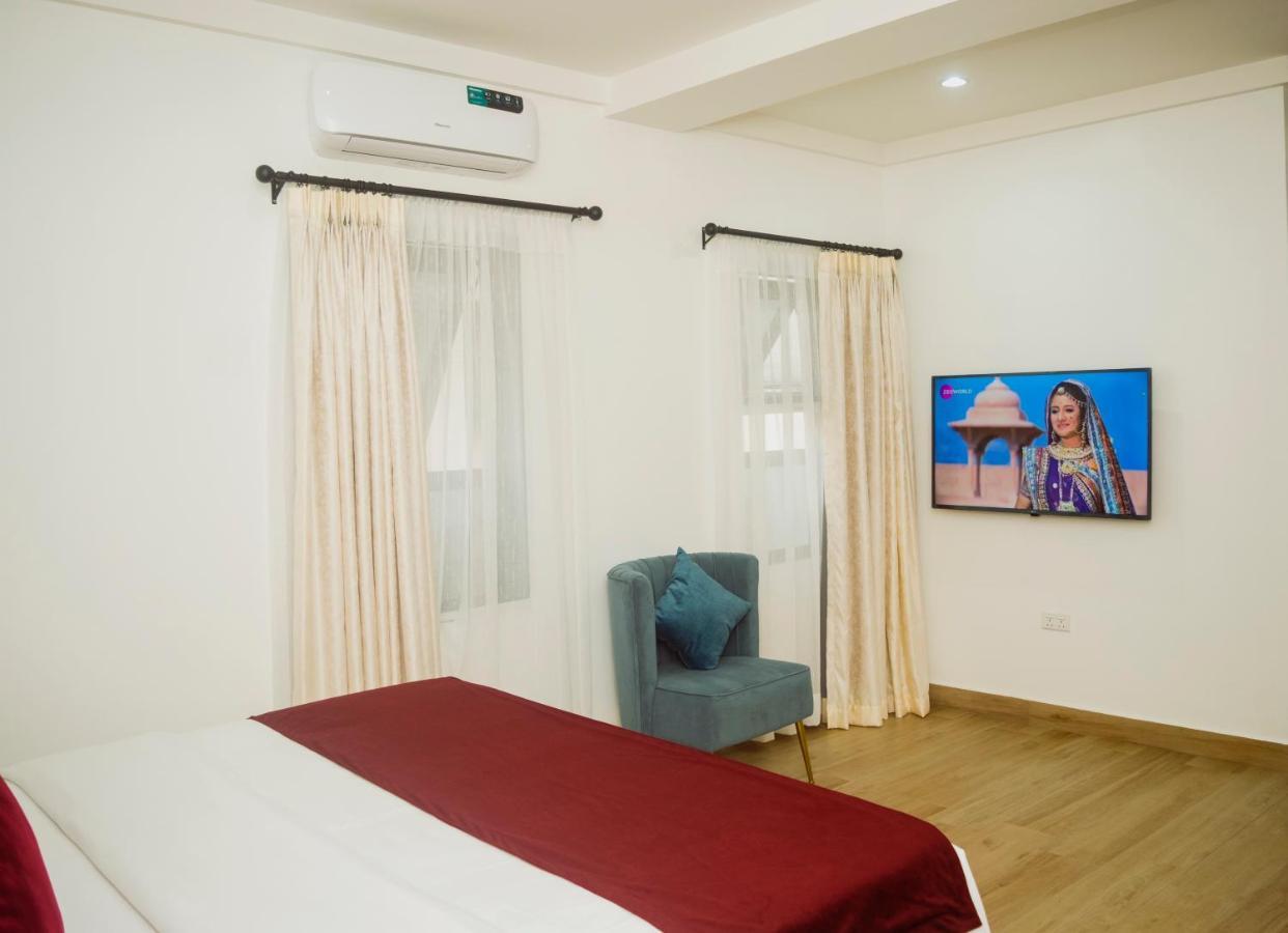 Quest Boutique Hotel Gwarinpa Экстерьер фото