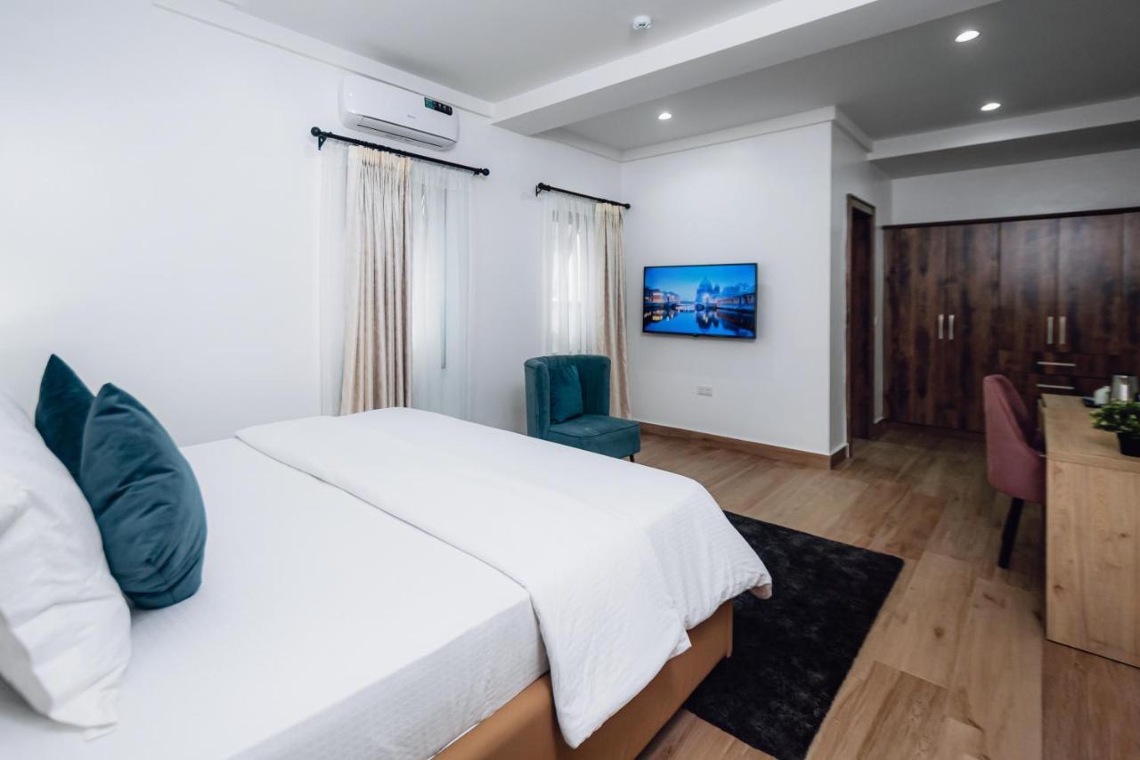 Quest Boutique Hotel Gwarinpa Экстерьер фото
