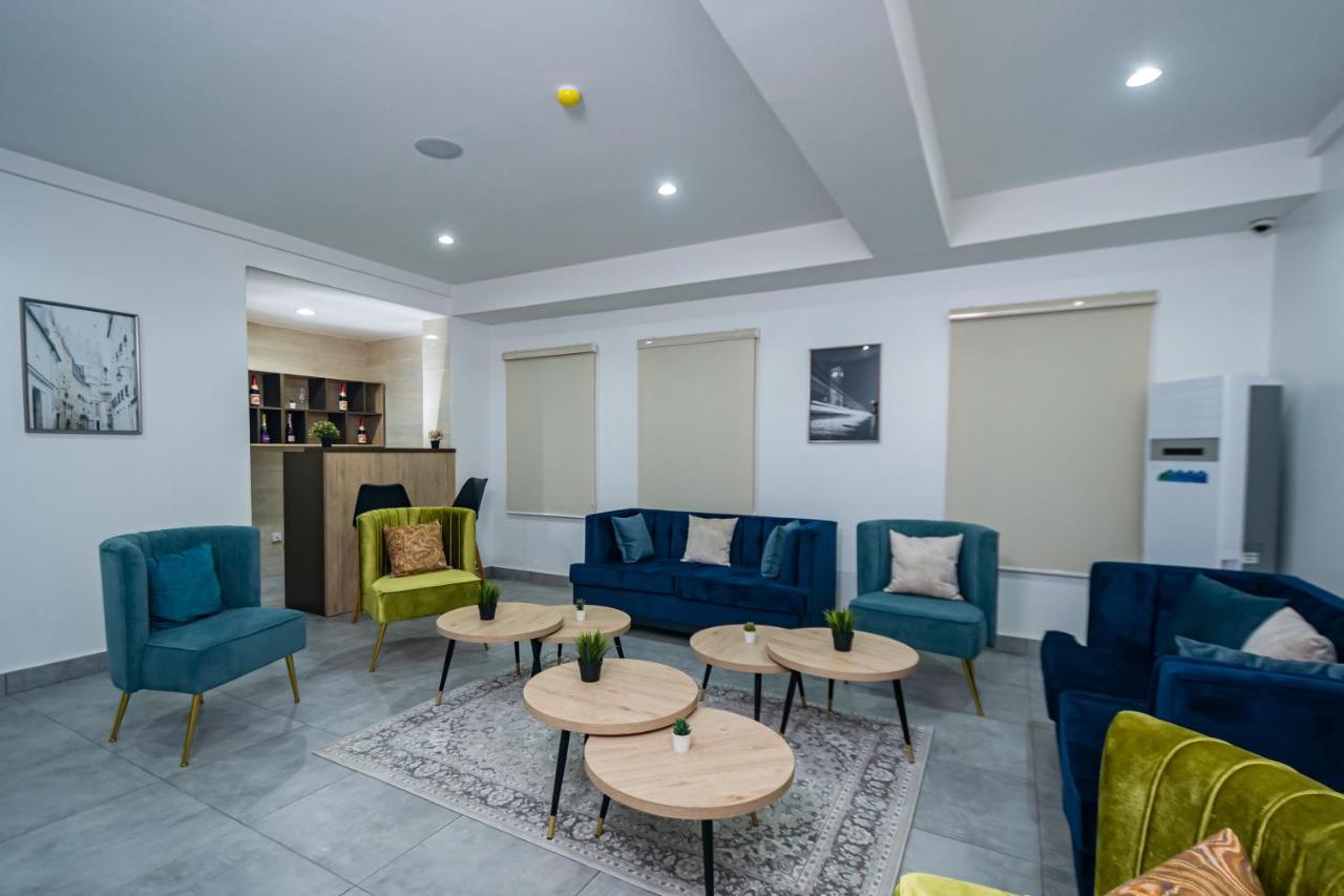 Quest Boutique Hotel Gwarinpa Экстерьер фото