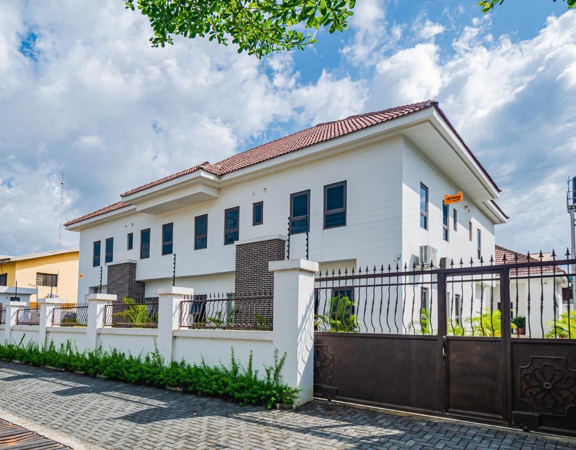 Quest Boutique Hotel Gwarinpa Экстерьер фото