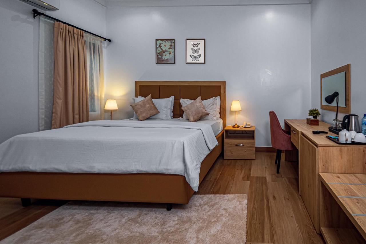 Quest Boutique Hotel Gwarinpa Экстерьер фото