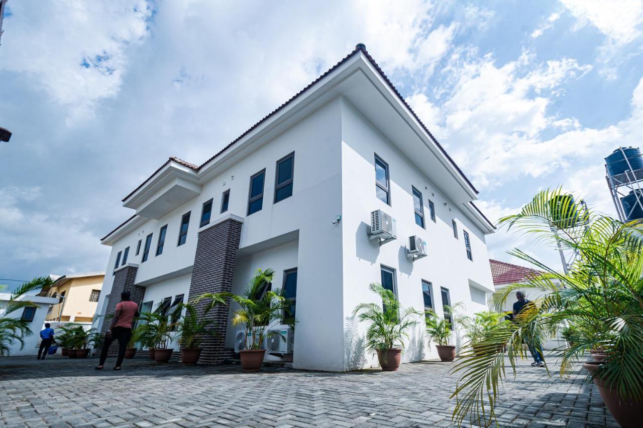Quest Boutique Hotel Gwarinpa Экстерьер фото