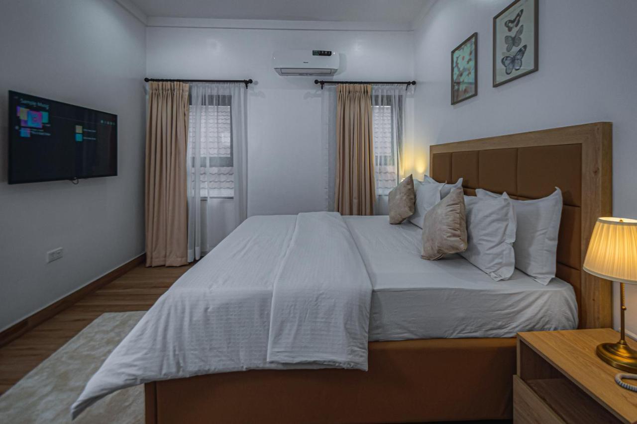 Quest Boutique Hotel Gwarinpa Экстерьер фото